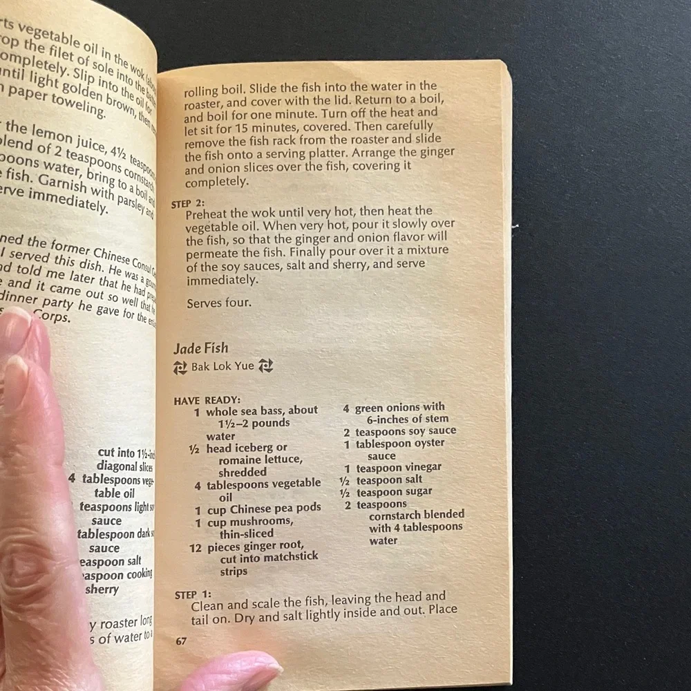 Madame Wu Art of Chinese Cooking Book Vintage Paperback 70s Recipes